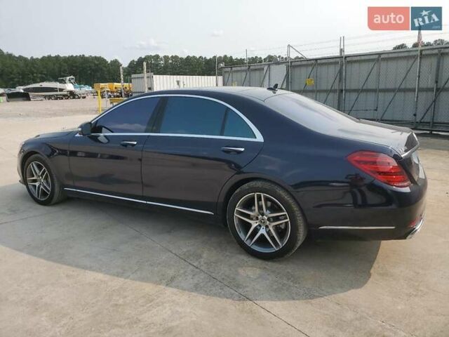 Черный Мерседес С Класс, объемом двигателя 4 л и пробегом 100 тыс. км за 15100 $, фото 1 на Automoto.ua