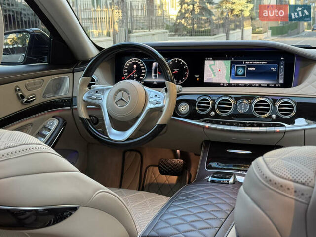 Чорний Мерседес С Клас, об'ємом двигуна 3.98 л та пробігом 105 тис. км за 75000 $, фото 13 на Automoto.ua