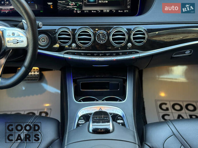 Черный Мерседес С Класс, объемом двигателя 3.98 л и пробегом 95 тыс. км за 80999 $, фото 21 на Automoto.ua