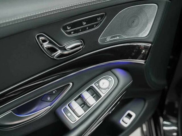 Чорний Мерседес С Клас, об'ємом двигуна 2.9 л та пробігом 99 тис. км за 34650 $, фото 13 на Automoto.ua