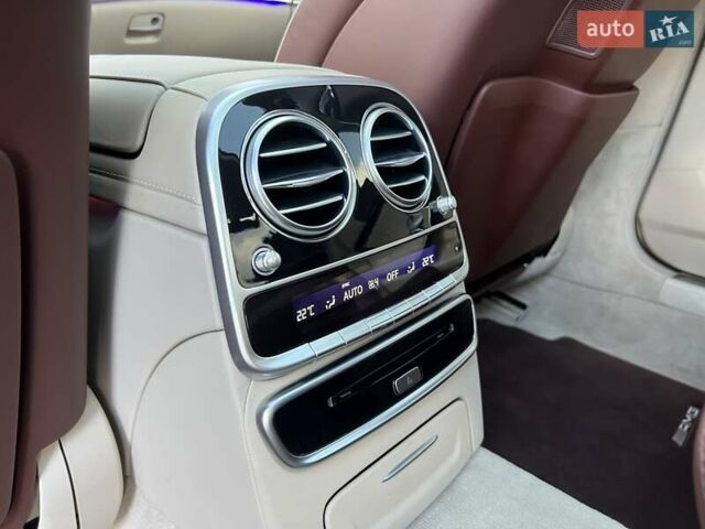 Черный Мерседес С Класс, объемом двигателя 3.98 л и пробегом 61 тыс. км за 102900 $, фото 25 на Automoto.ua