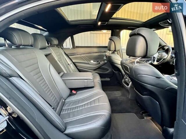 Черный Мерседес С Класс, объемом двигателя 3.99 л и пробегом 105 тыс. км за 59900 $, фото 45 на Automoto.ua