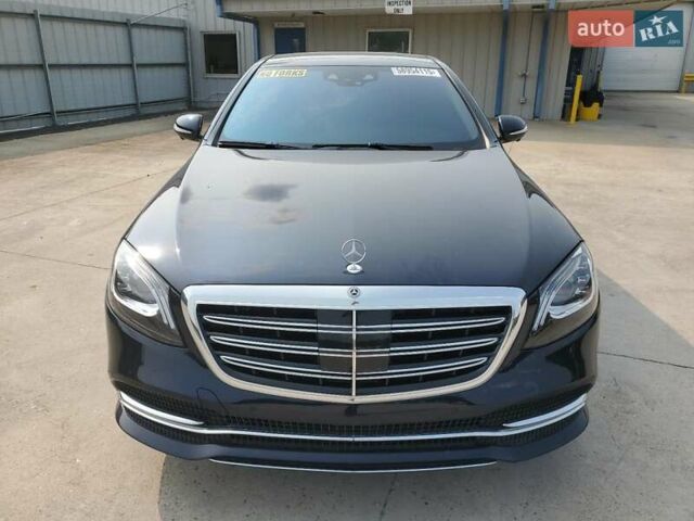 Черный Мерседес С Класс, объемом двигателя 4 л и пробегом 100 тыс. км за 15100 $, фото 4 на Automoto.ua