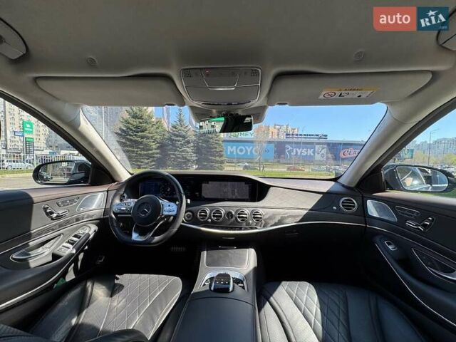 Чорний Мерседес С Клас, об'ємом двигуна 3.99 л та пробігом 111 тис. км за 68500 $, фото 69 на Automoto.ua