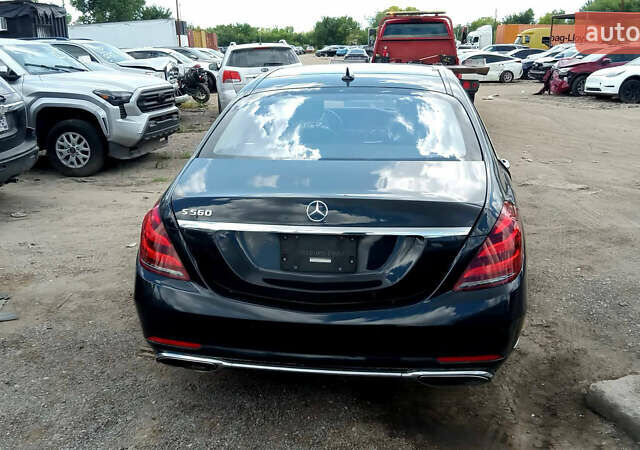 Чорний Мерседес С Клас, об'ємом двигуна 0 л та пробігом 72 тис. км за 35500 $, фото 4 на Automoto.ua