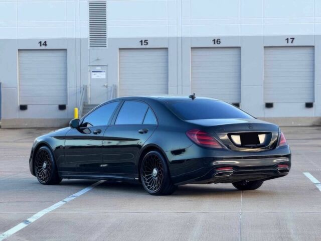 Мерседес С Класс 2018 в Киеве на Automoto.ua Черный Мерседес С Класс, объемом двигателя 4 л и пробегом 39 тыс. км за 20000 $, фото 7 на Automoto.ua