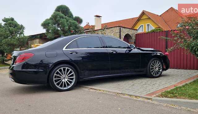 Черный Мерседес С Класс, объемом двигателя 2.99 л и пробегом 107 тыс. км за 38900 $, фото 4 на Automoto.ua