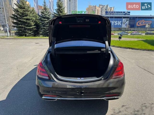 Чорний Мерседес С Клас, об'ємом двигуна 3.99 л та пробігом 111 тис. км за 68500 $, фото 12 на Automoto.ua