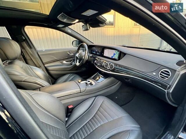Черный Мерседес С Класс, объемом двигателя 3.99 л и пробегом 105 тыс. км за 59900 $, фото 56 на Automoto.ua