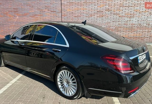 Черный Мерседес С Класс, объемом двигателя 3.98 л и пробегом 119 тыс. км за 59500 $, фото 57 на Automoto.ua