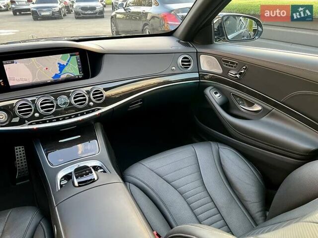 Черный Мерседес С Класс, объемом двигателя 3.99 л и пробегом 105 тыс. км за 59900 $, фото 69 на Automoto.ua