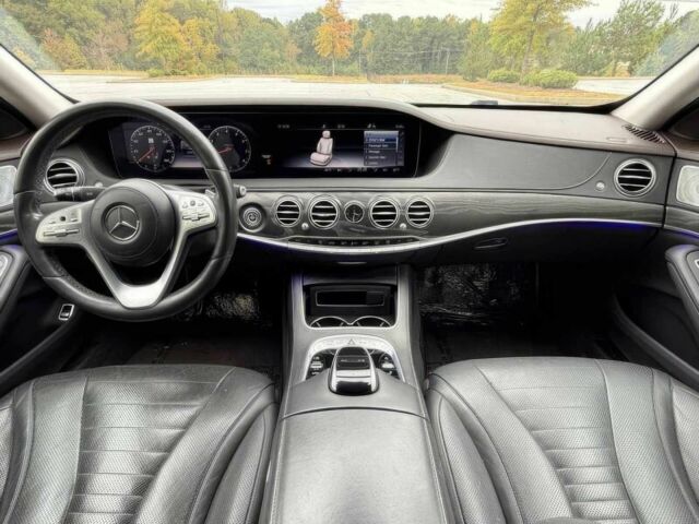 Черный Мерседес С Класс, объемом двигателя 4 л и пробегом 47 тыс. км за 25000 $, фото 9 на Automoto.ua