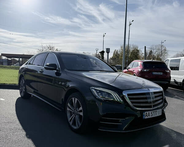 Черный Мерседес С Класс, объемом двигателя 4 л и пробегом 96 тыс. км за 76000 $, фото 2 на Automoto.ua