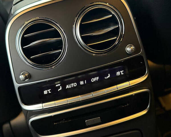 Черный Мерседес С Класс, объемом двигателя 2.93 л и пробегом 199 тыс. км за 59900 $, фото 13 на Automoto.ua