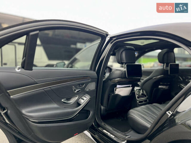 Черный Мерседес С Класс, объемом двигателя 4 л и пробегом 84 тыс. км за 105000 $, фото 29 на Automoto.ua