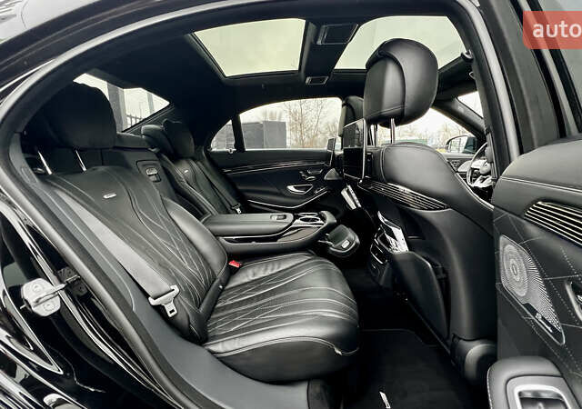 Черный Мерседес С Класс, объемом двигателя 4 л и пробегом 84 тыс. км за 105000 $, фото 38 на Automoto.ua