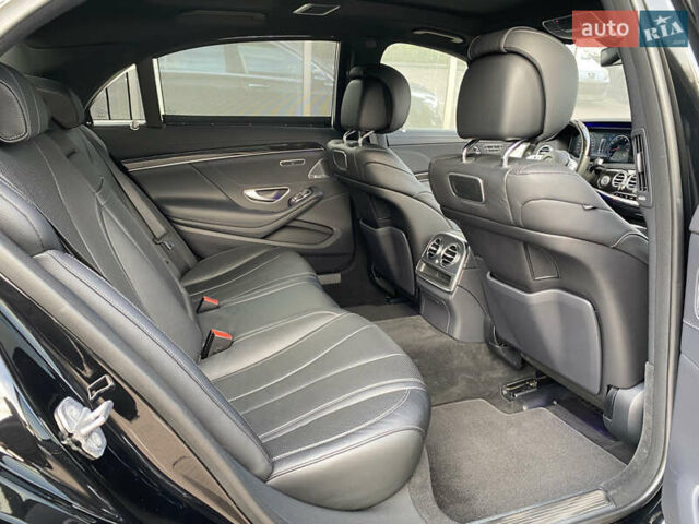 Черный Мерседес С Класс, объемом двигателя 3 л и пробегом 107 тыс. км за 57000 $, фото 12 на Automoto.ua