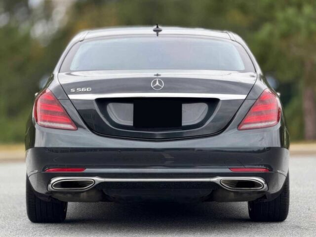 Черный Мерседес С Класс, объемом двигателя 4 л и пробегом 47 тыс. км за 25000 $, фото 6 на Automoto.ua