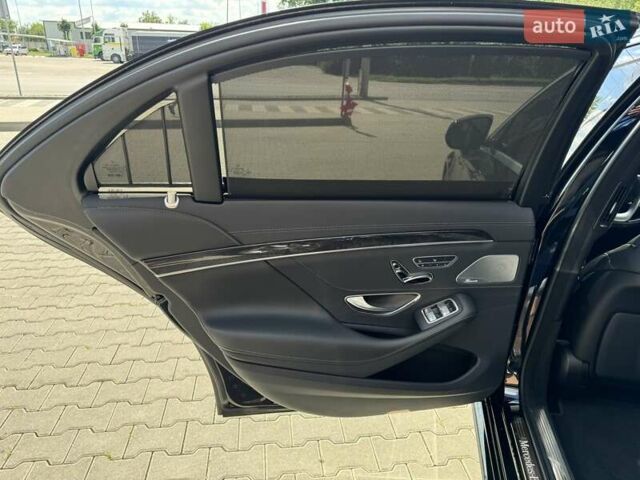 Черный Мерседес С Класс, объемом двигателя 4 л и пробегом 54 тыс. км за 57500 $, фото 27 на Automoto.ua