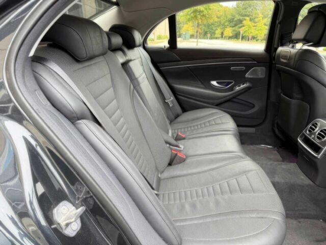 Черный Мерседес С Класс, объемом двигателя 4 л и пробегом 47 тыс. км за 25000 $, фото 12 на Automoto.ua