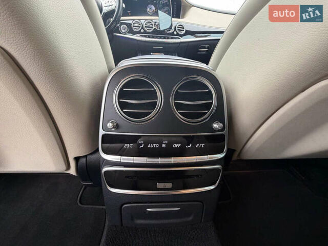 Чорний Мерседес С Клас, об'ємом двигуна 2.93 л та пробігом 100 тис. км за 70000 $, фото 21 на Automoto.ua