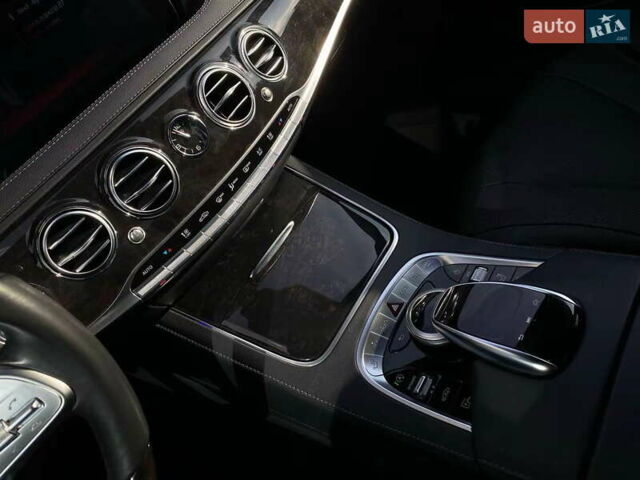 Чорний Мерседес С Клас, об'ємом двигуна 3 л та пробігом 107 тис. км за 49999 $, фото 30 на Automoto.ua