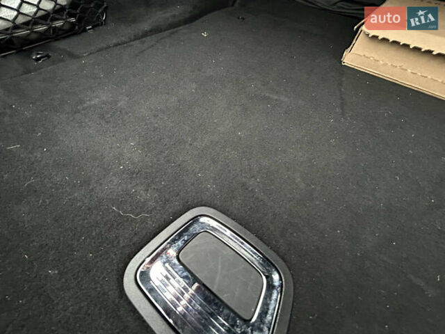 Черный Мерседес С Класс, объемом двигателя 2.99 л и пробегом 138 тыс. км за 67000 $, фото 32 на Automoto.ua