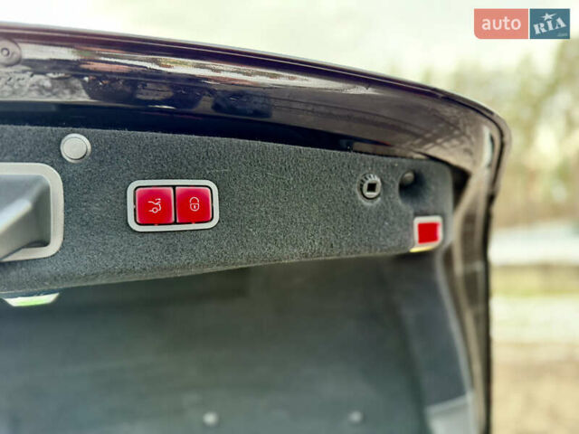 Чорний Мерседес С Клас, об'ємом двигуна 3 л та пробігом 230 тис. км за 54999 $, фото 78 на Automoto.ua