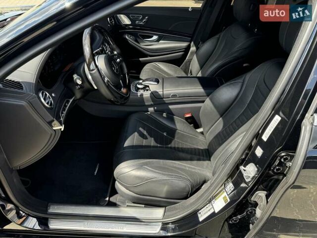 Черный Мерседес С Класс, объемом двигателя 4 л и пробегом 54 тыс. км за 57500 $, фото 16 на Automoto.ua