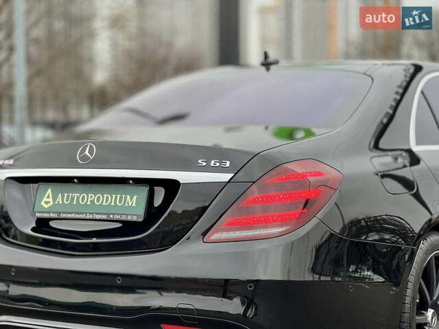 Черный Мерседес С Класс, объемом двигателя 4 л и пробегом 84 тыс. км за 105000 $, фото 11 на Automoto.ua