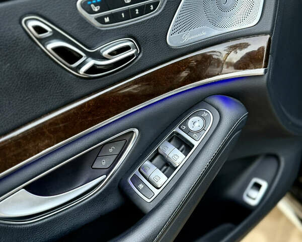 Чорний Мерседес С Клас, об'ємом двигуна 3 л та пробігом 230 тис. км за 54999 $, фото 52 на Automoto.ua