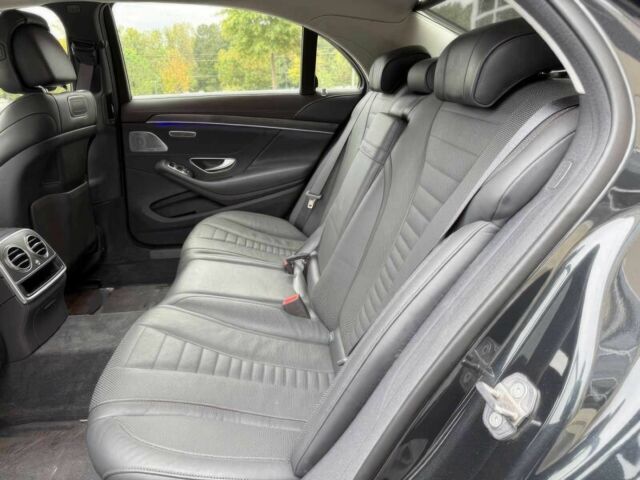 Черный Мерседес С Класс, объемом двигателя 4 л и пробегом 47 тыс. км за 25000 $, фото 11 на Automoto.ua