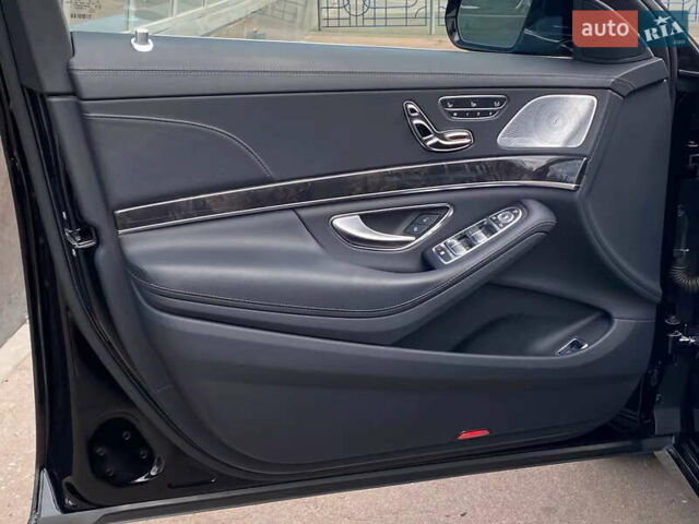 Чорний Мерседес С Клас, об'ємом двигуна 3 л та пробігом 107 тис. км за 49999 $, фото 13 на Automoto.ua