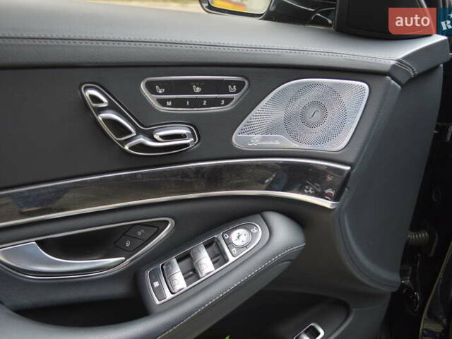 Черный Мерседес С Класс, объемом двигателя 3 л и пробегом 33 тыс. км за 59900 $, фото 16 на Automoto.ua