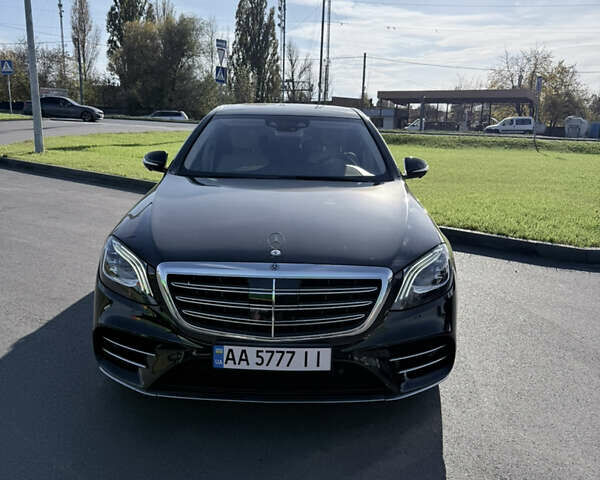 Черный Мерседес С Класс, объемом двигателя 4 л и пробегом 96 тыс. км за 76000 $, фото 1 на Automoto.ua