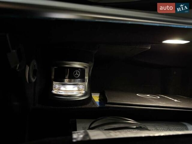 Чорний Мерседес С Клас, об'ємом двигуна 2.93 л та пробігом 160 тис. км за 59800 $, фото 50 на Automoto.ua