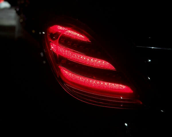 Чорний Мерседес С Клас, об'ємом двигуна 3 л та пробігом 230 тис. км за 54999 $, фото 41 на Automoto.ua