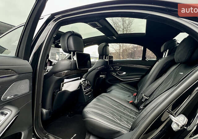 Черный Мерседес С Класс, объемом двигателя 4 л и пробегом 84 тыс. км за 105000 $, фото 32 на Automoto.ua