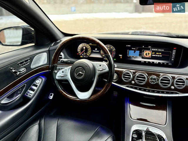 Чорний Мерседес С Клас, об'ємом двигуна 3 л та пробігом 230 тис. км за 54999 $, фото 67 на Automoto.ua