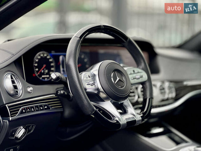 Черный Мерседес С Класс, объемом двигателя 4 л и пробегом 84 тыс. км за 105000 $, фото 66 на Automoto.ua