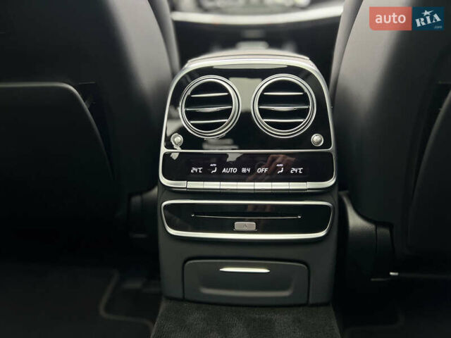 Черный Мерседес С Класс, объемом двигателя 4 л и пробегом 84 тыс. км за 105000 $, фото 44 на Automoto.ua