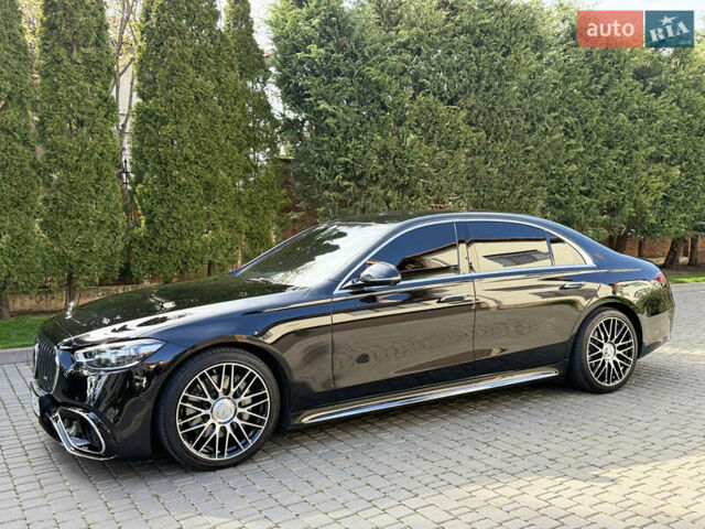 Чорний Мерседес С Клас, об'ємом двигуна 3 л та пробігом 70 тис. км за 88000 $, фото 4 на Automoto.ua