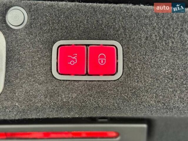 Черный Мерседес С Класс, объемом двигателя 2.93 л и пробегом 111 тыс. км за 69900 $, фото 57 на Automoto.ua