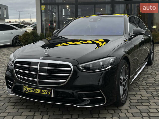 Чорний Мерседес С Клас, об'ємом двигуна 2.93 л та пробігом 84 тис. км за 118000 $, фото 2 на Automoto.ua