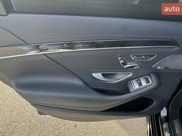 Чорний Мерседес С Клас, об'ємом двигуна 2.93 л та пробігом 68 тис. км за 80000 $, фото 6 на Automoto.ua