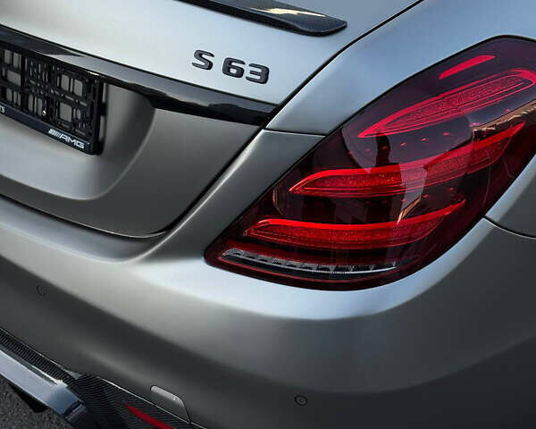 Черный Мерседес С Класс, объемом двигателя 4 л и пробегом 90 тыс. км за 92000 $, фото 3 на Automoto.ua