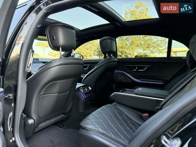 Черный Мерседес С Класс, объемом двигателя 2.93 л и пробегом 110 тыс. км за 99500 $, фото 65 на Automoto.ua