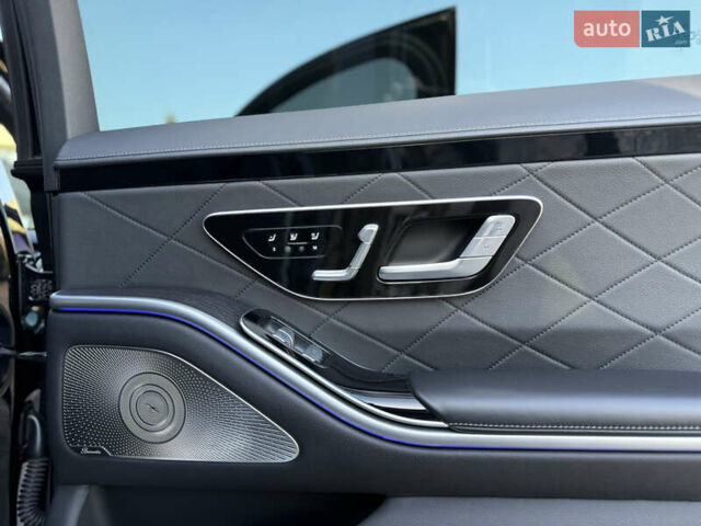 Черный Мерседес С Класс, объемом двигателя 2.93 л и пробегом 110 тыс. км за 99900 $, фото 73 на Automoto.ua