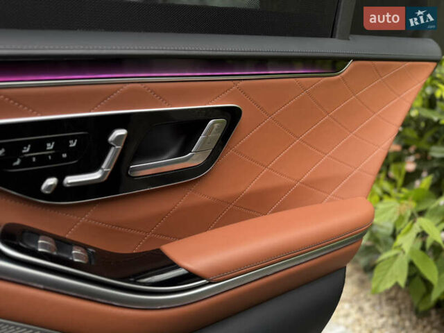 Черный Мерседес С Класс, объемом двигателя 3 л и пробегом 99 тыс. км за 99500 $, фото 87 на Automoto.ua