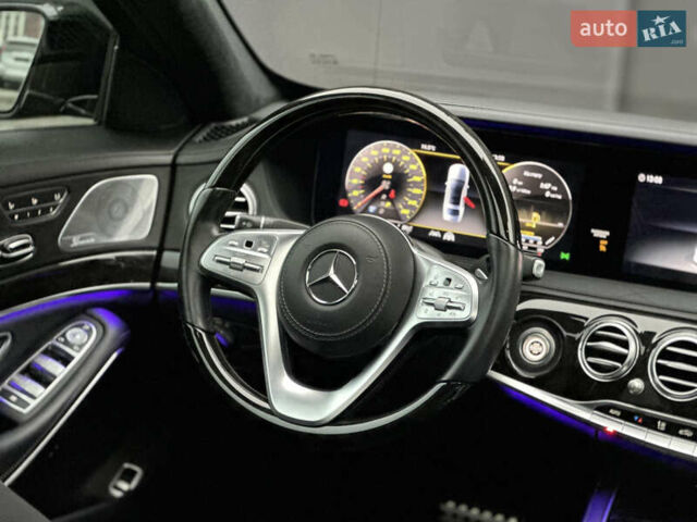 Чорний Мерседес С Клас, об'ємом двигуна 3 л та пробігом 64 тис. км за 72000 $, фото 35 на Automoto.ua